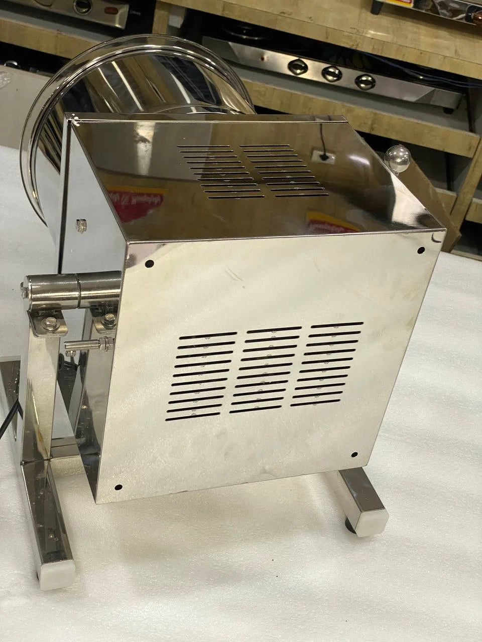 MM 11 SS 3L DOMESTIC TILTING GRINDER WITH SMALL DRUM