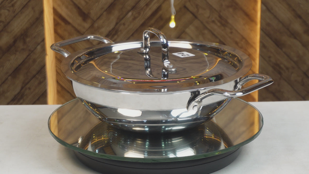 Load video: MM Maxi Triply Kadai With Lid
