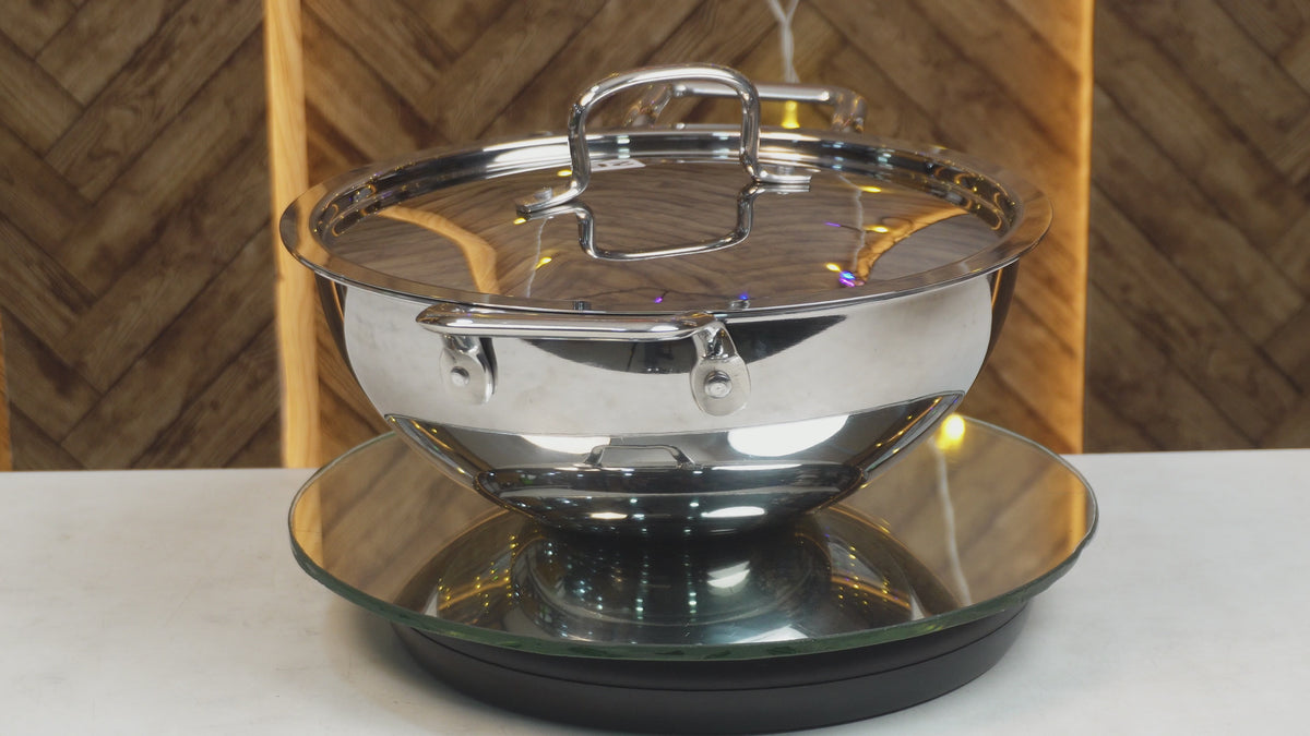 Load video: MM Maxi Triply Extra Deep Kadai With Lid 26cm/3.5L 171