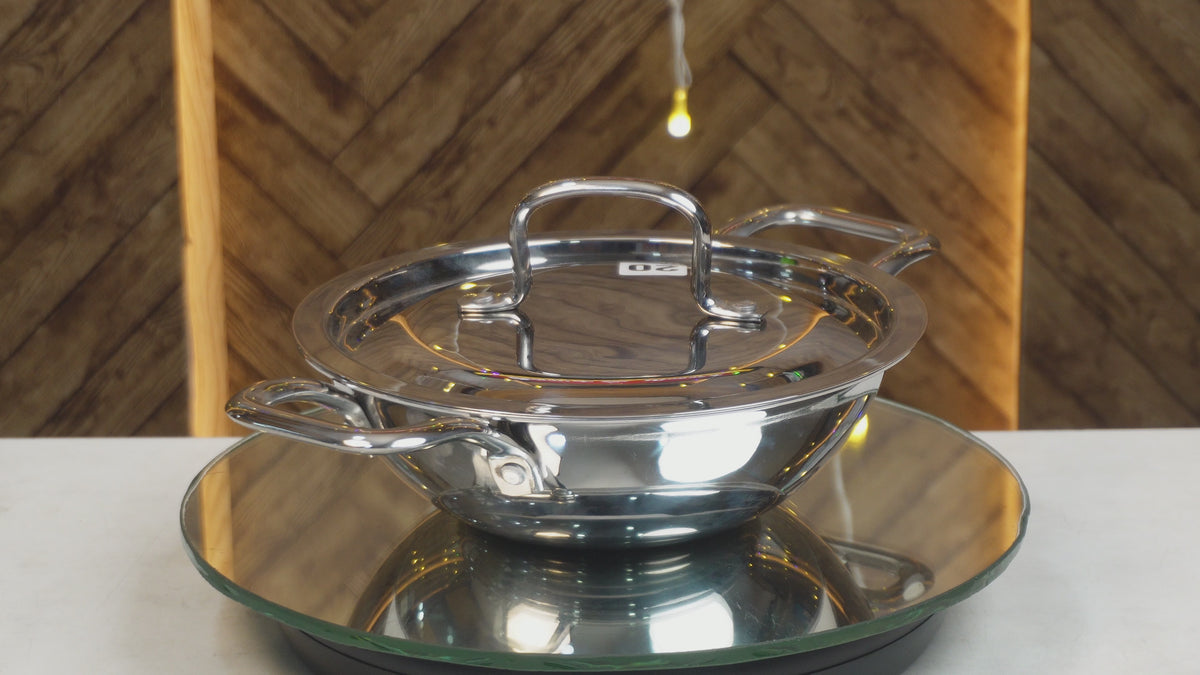 Load video: MM Maxi Triply Kadai With Lid