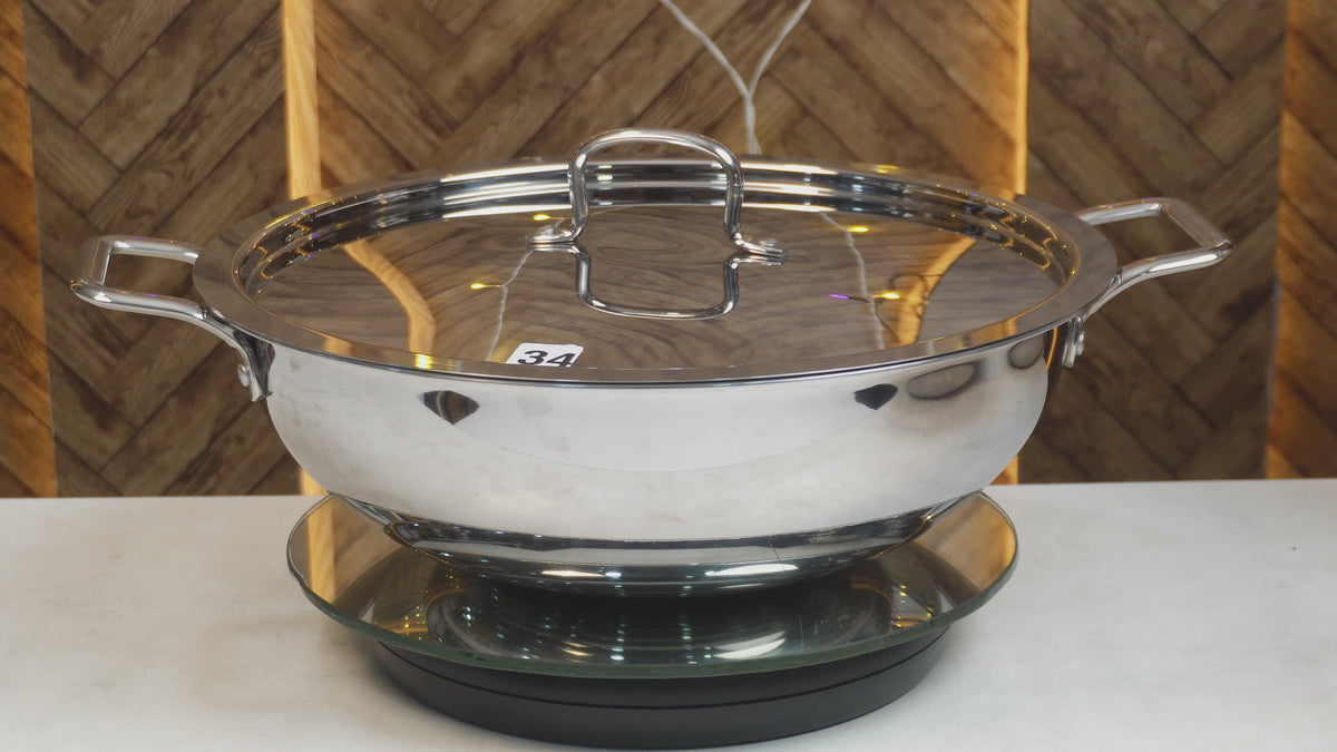 Load video: MM Maxi Triply Kadai With Lid