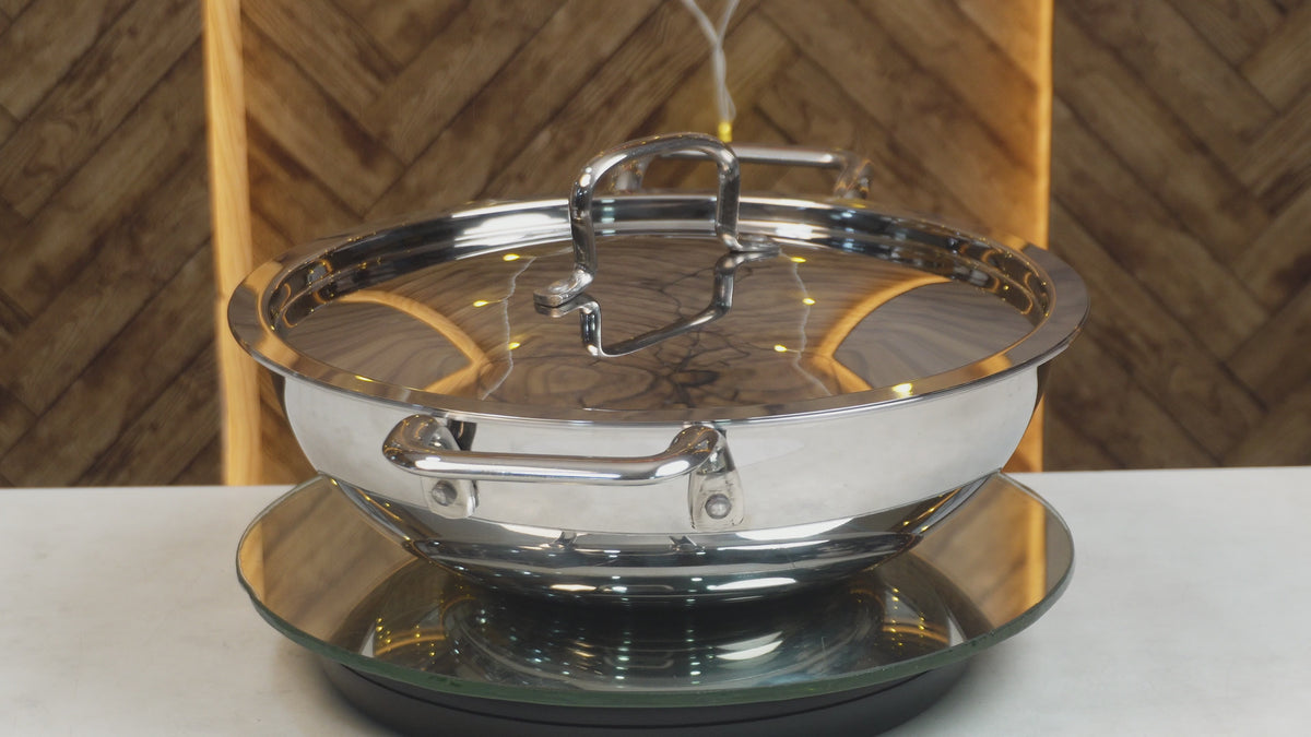 Load video: MM Maxi Triply Kadai With Lid